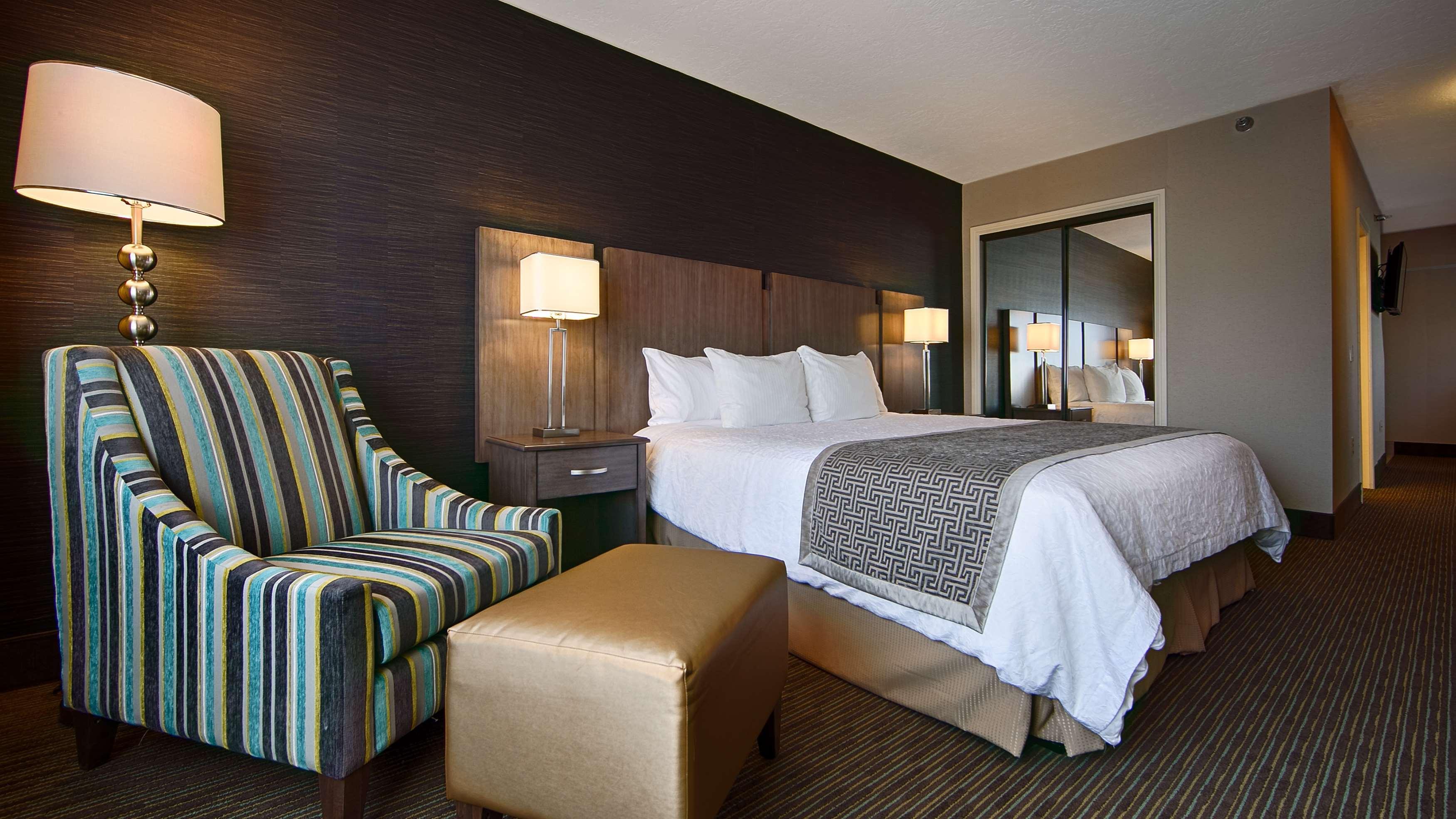 Western Cotton Tree Hotel 3*