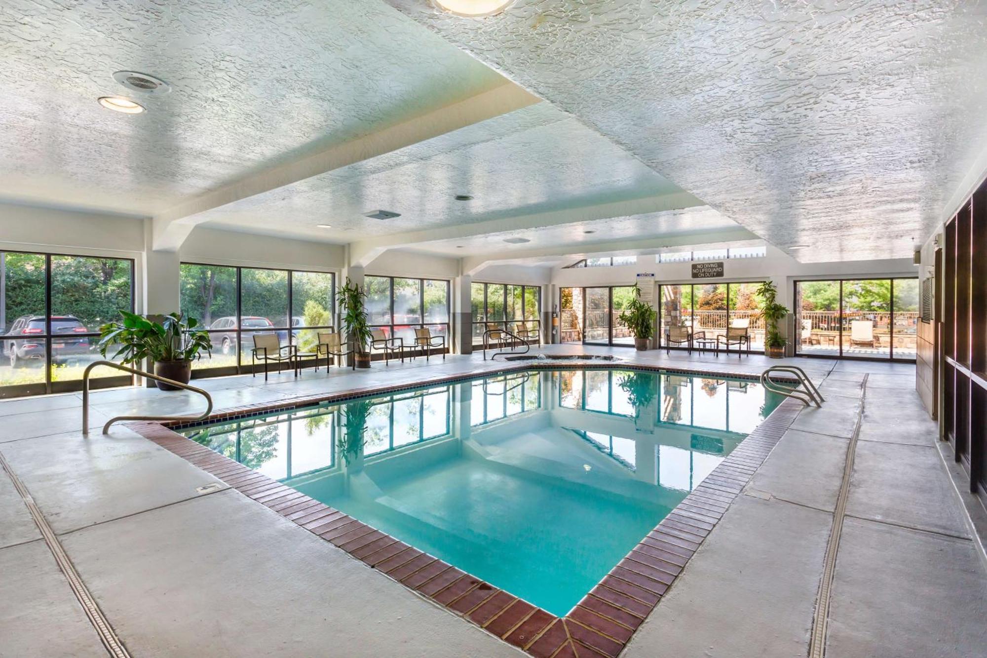 Western Cotton Tree 3*